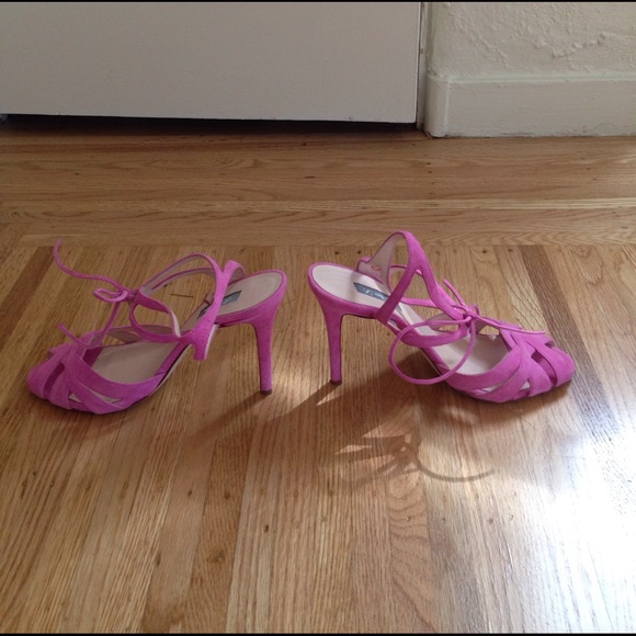 SJP heels. Pink suede. Sz 39.5. Fits a true Sz 9. - Picture 3 of 4