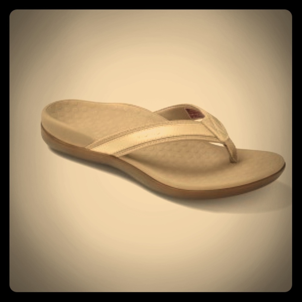 NWOT Orthaheel  woman's sandals size 10
