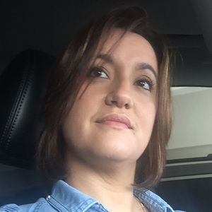 Meet your Posher, Yaima