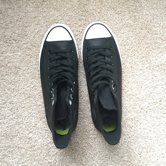 Converse - Picture 4 of 5