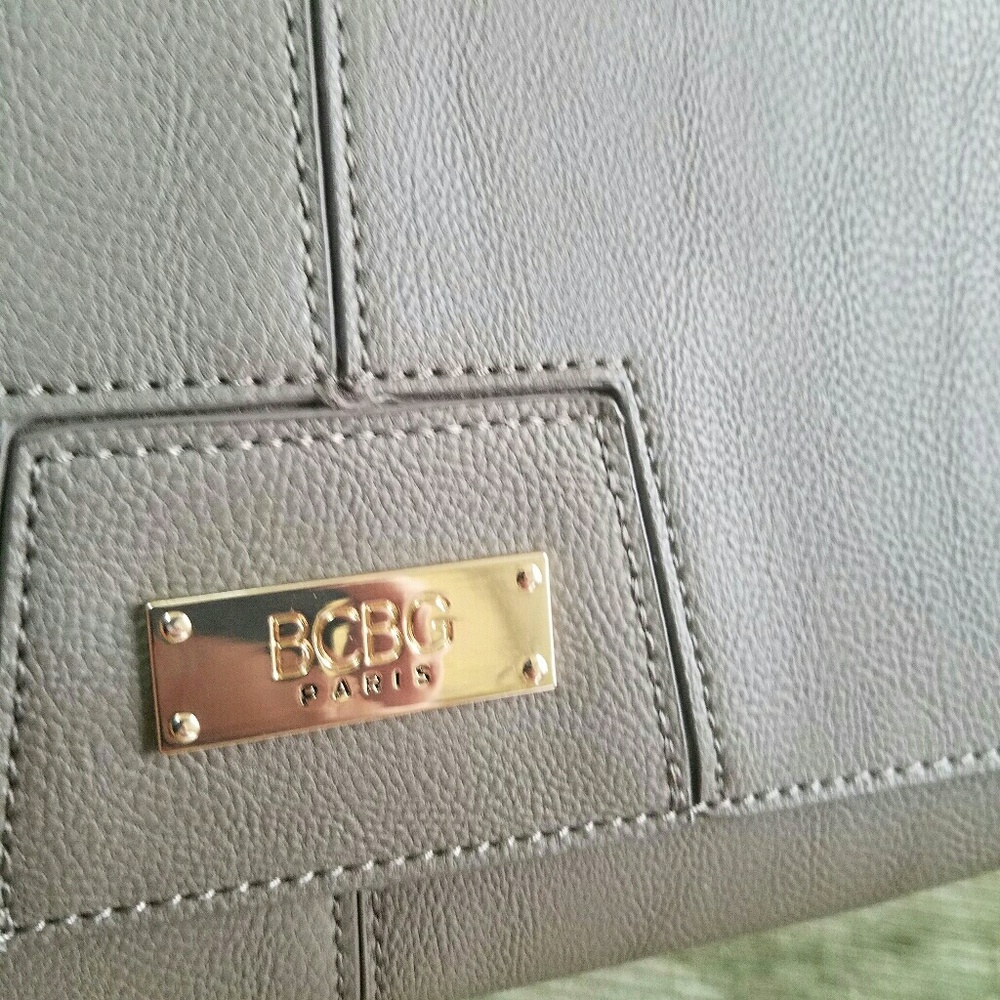 BCBG clutch
