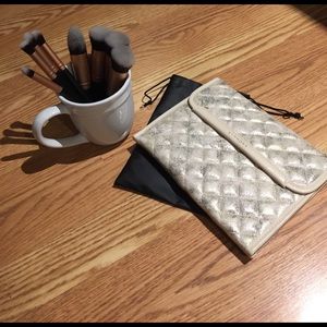 8pc Brush Set with Two Brush holders