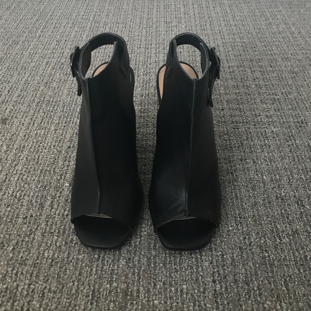 Bootie/ heels