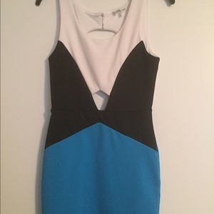 White black and blue colorblock mini dress