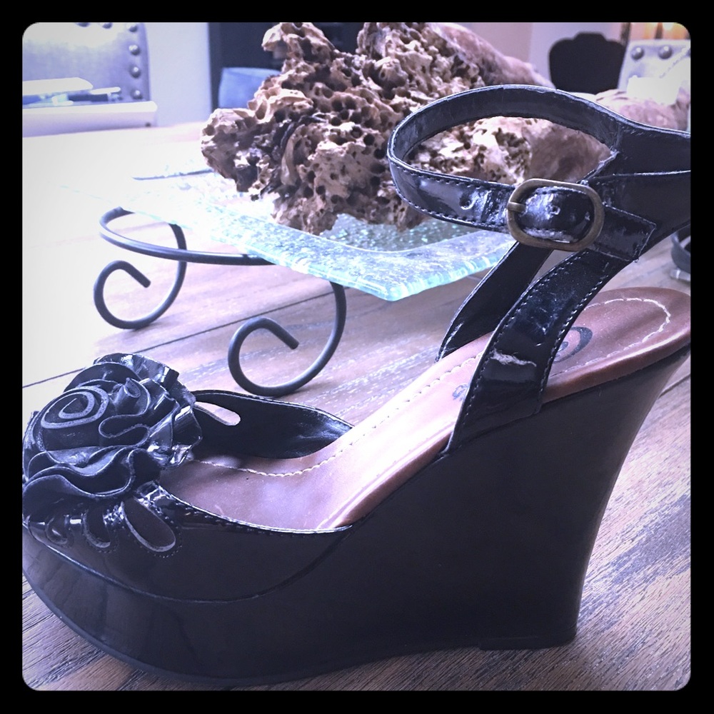 Candies Fashion Sandal Size 6