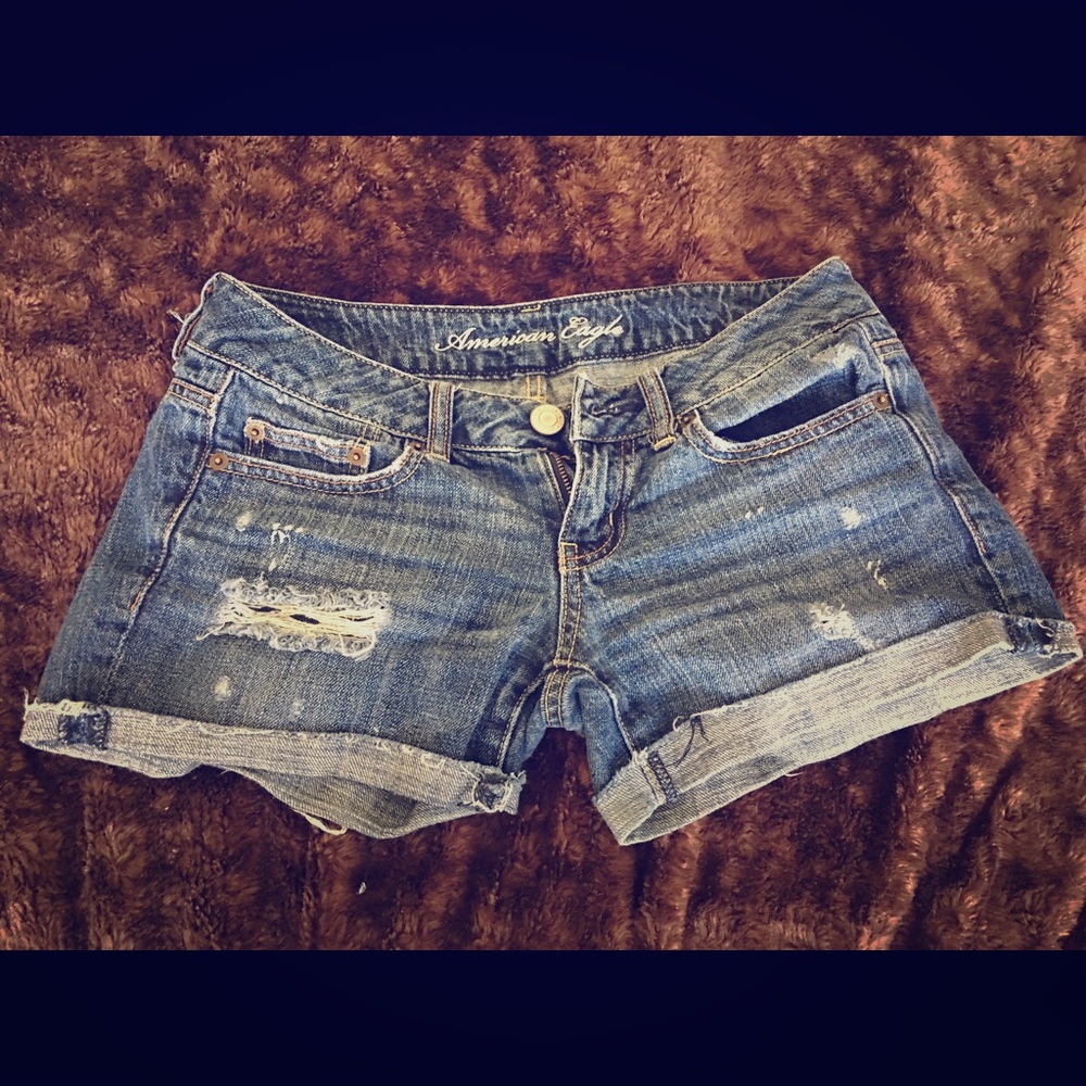 American Eagle Outfitters Distressed shorts