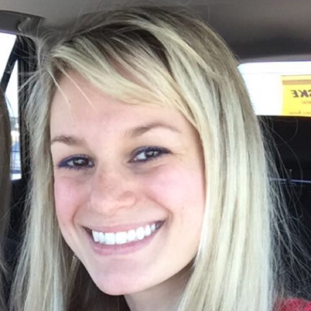 Meet your Posher, Elizabeth