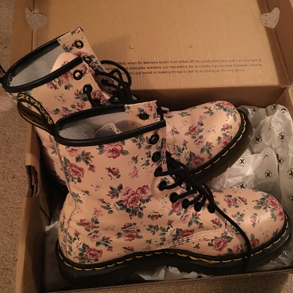 Dr martens air wair limited edition