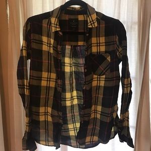 American Eagle plaid flannel xs