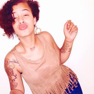 Meet your Posher, Wallay