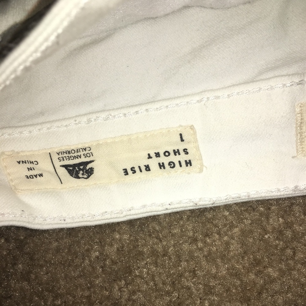 White PacSun shorts - Picture 3 of 3