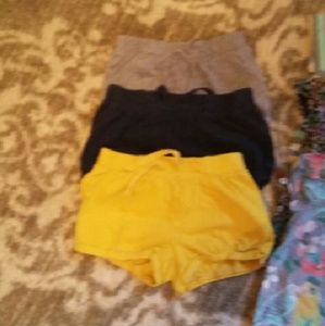 BabyGap short bundle