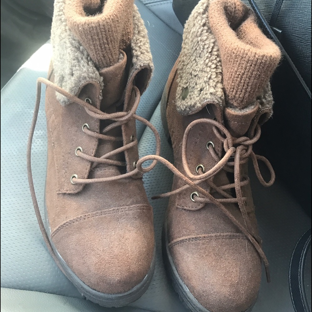7.5 Combat Boots/Ankle lace boots