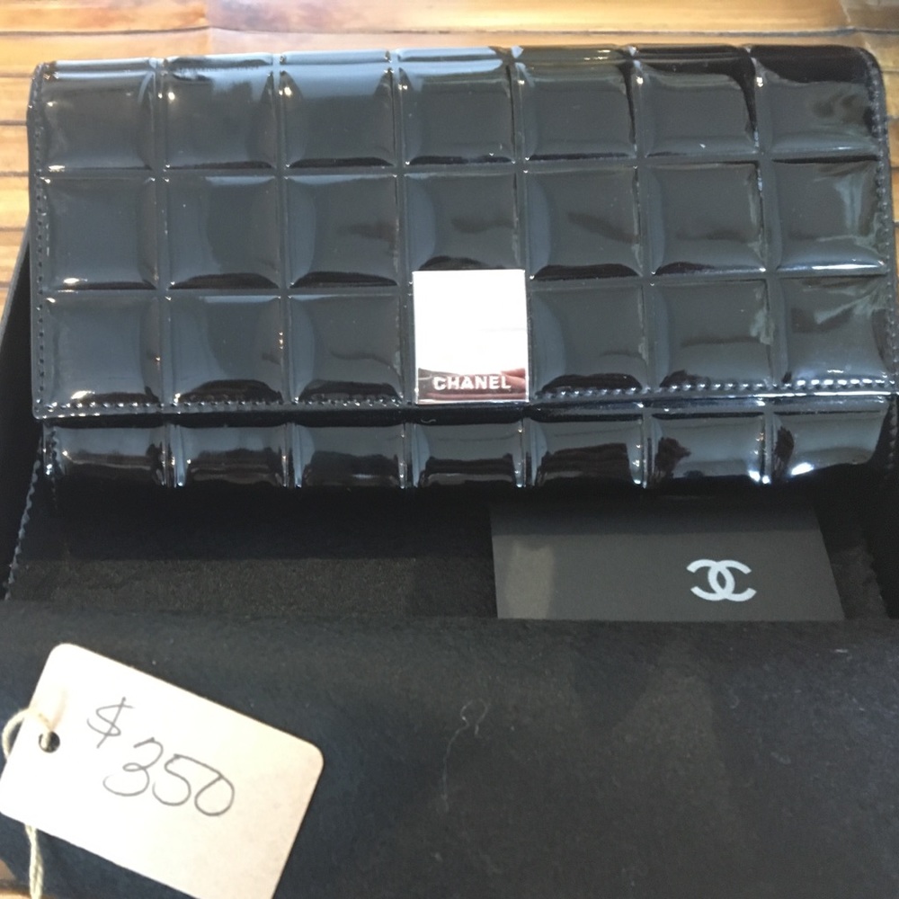 Chanel square quilted black patent leather wallet