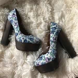 Floral print heels