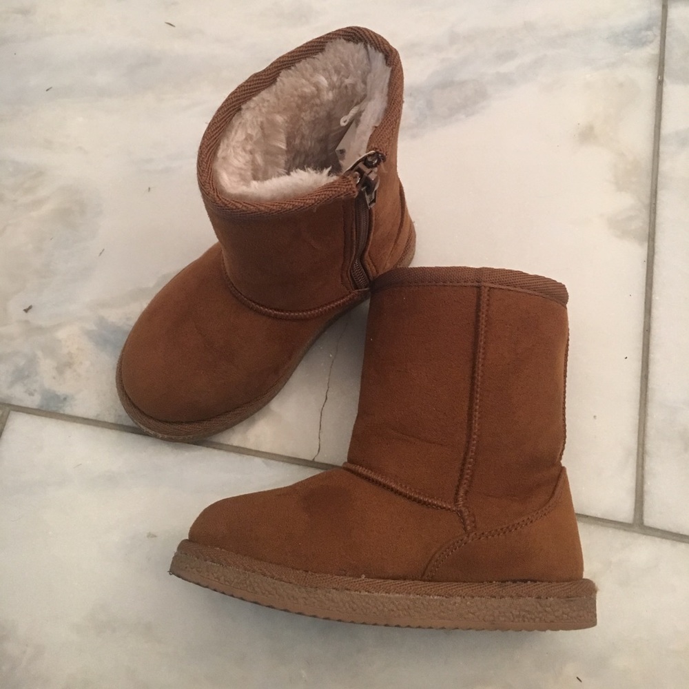 Toddler shearling boots