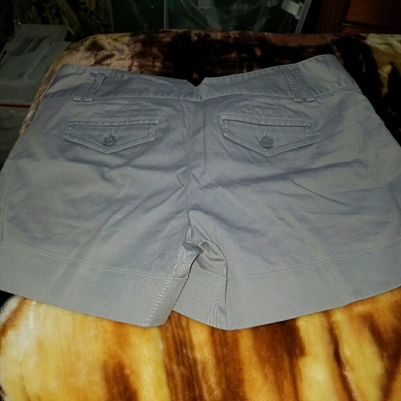 Shorts - Picture 2 of 4