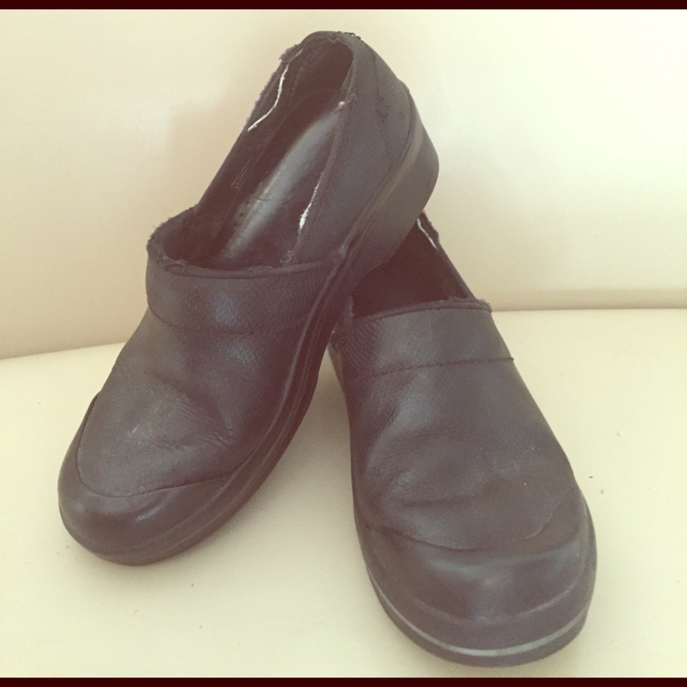 Black Dansko Clogs Size 37