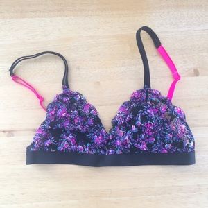 Victoria's Secret PINK - NWT Floral Lace Bra XS