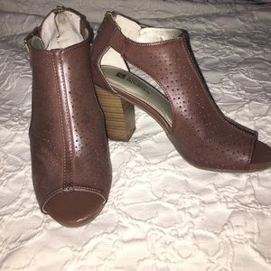 Cute peep toe heeled booties Cute peep toe heeled booties