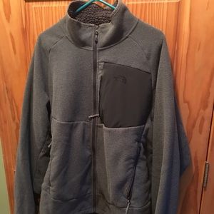 Men's north face zip up