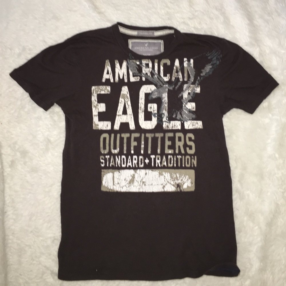 💙American eagle t shirt