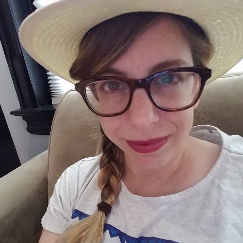 Meet your Posher, Lori