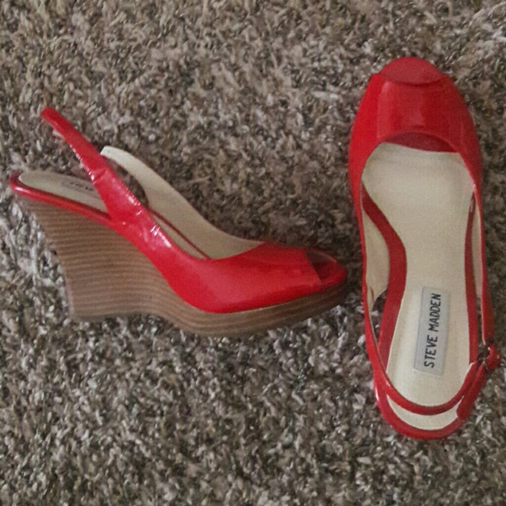 Candy apple open toe slingback Steve Madden wedges