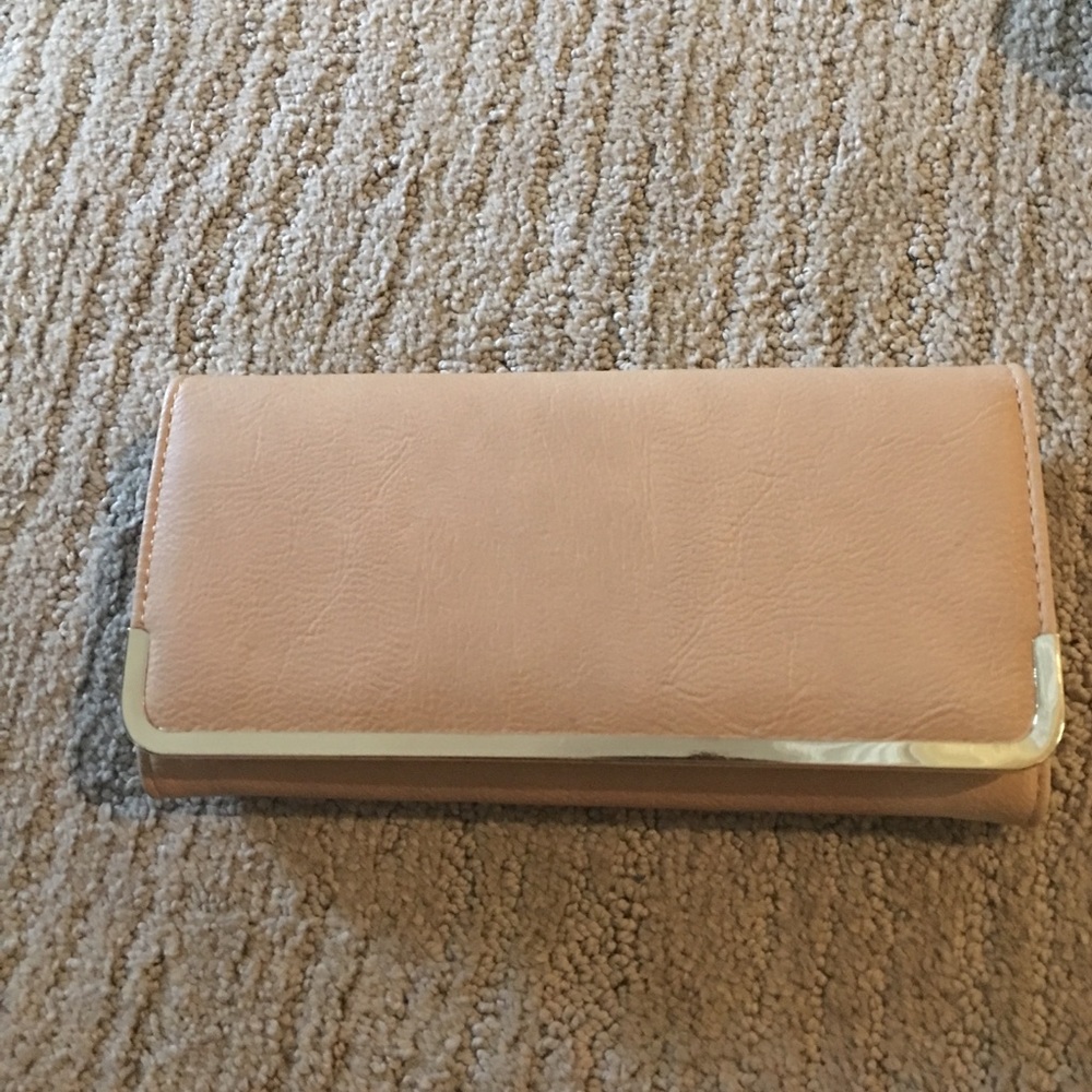 Tan Wallet