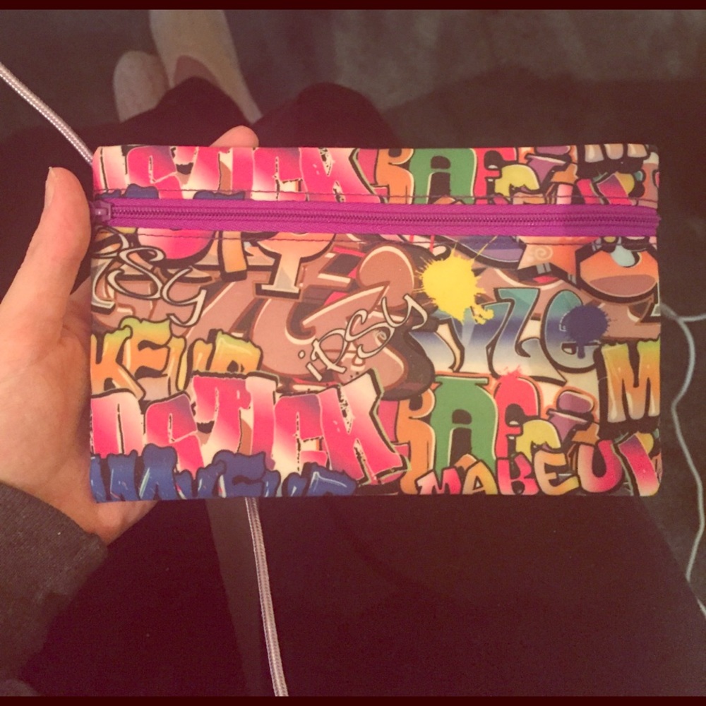 Ipsy glam cosmetic case