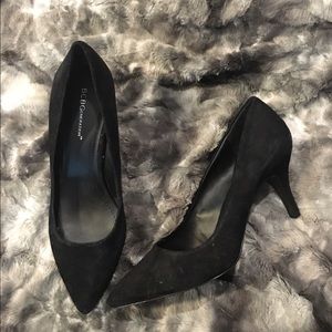 BCBGeneration black velour heels 9.5