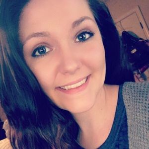 Meet your Posher, Madelyn