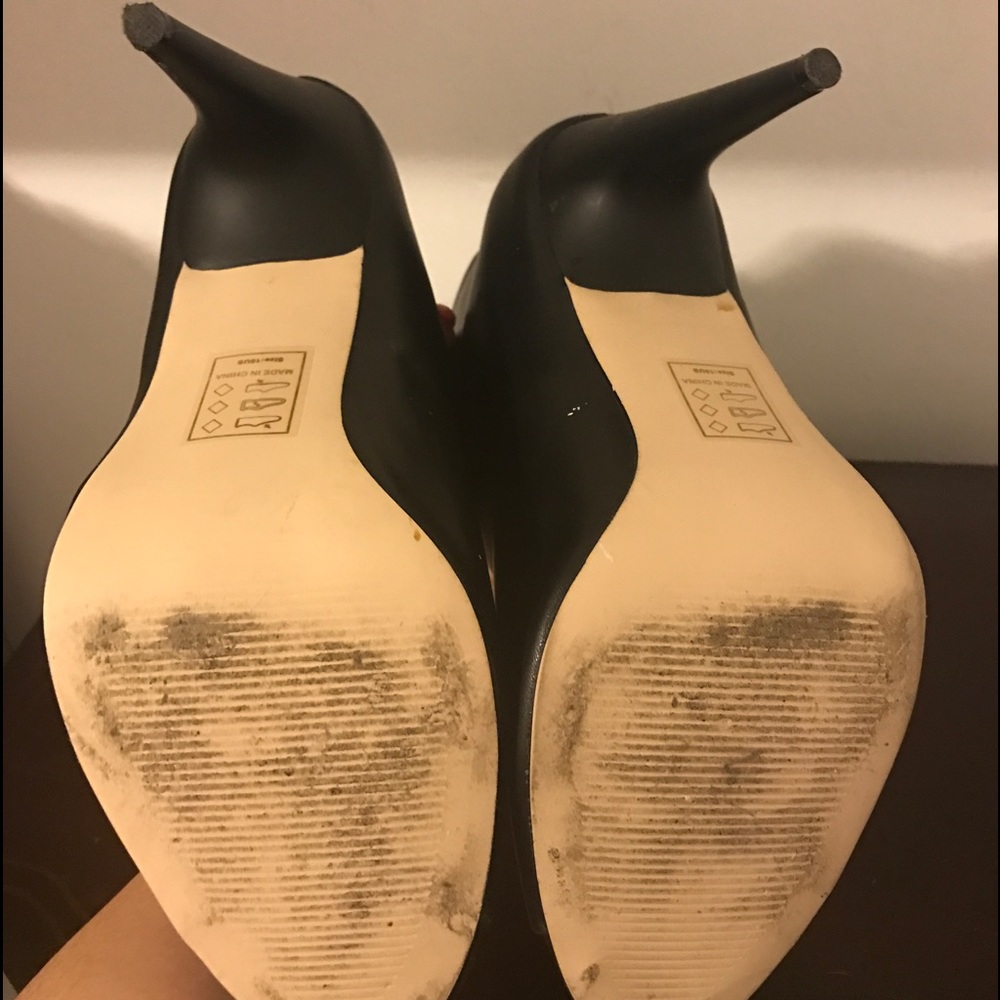Really cute booties! - Picture 4 of 5