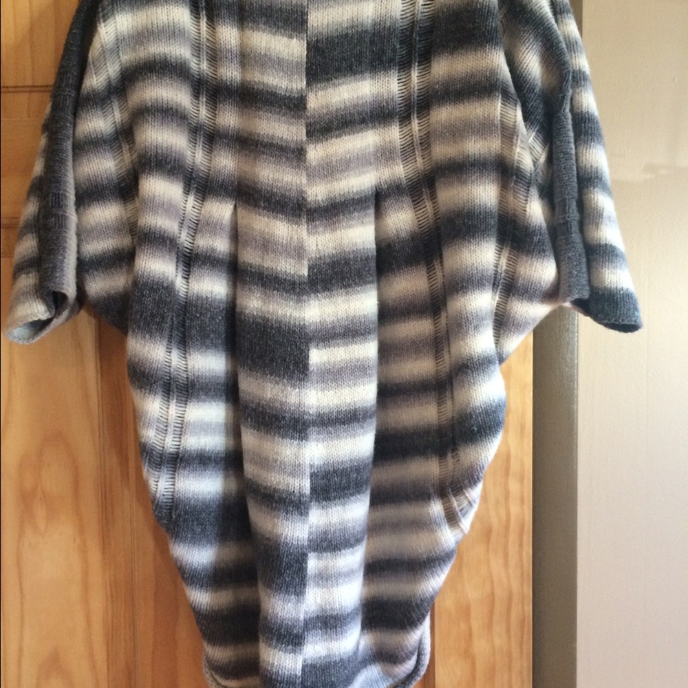Wool Cardigan - Picture 5 of 6