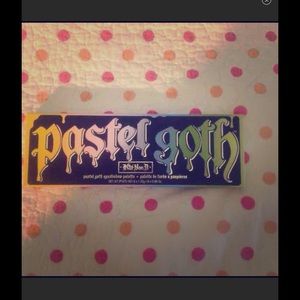Kat Von D Goth Pastel Palette