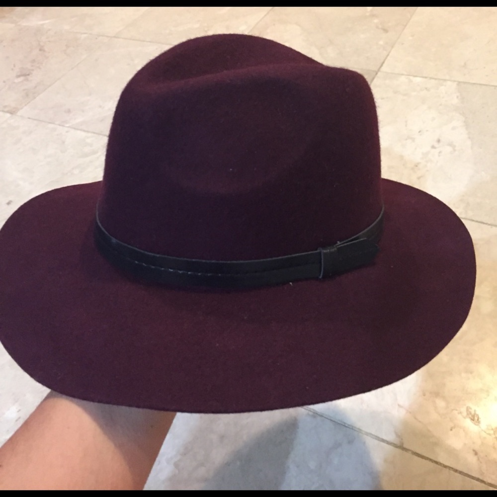 Burgundy wool hat