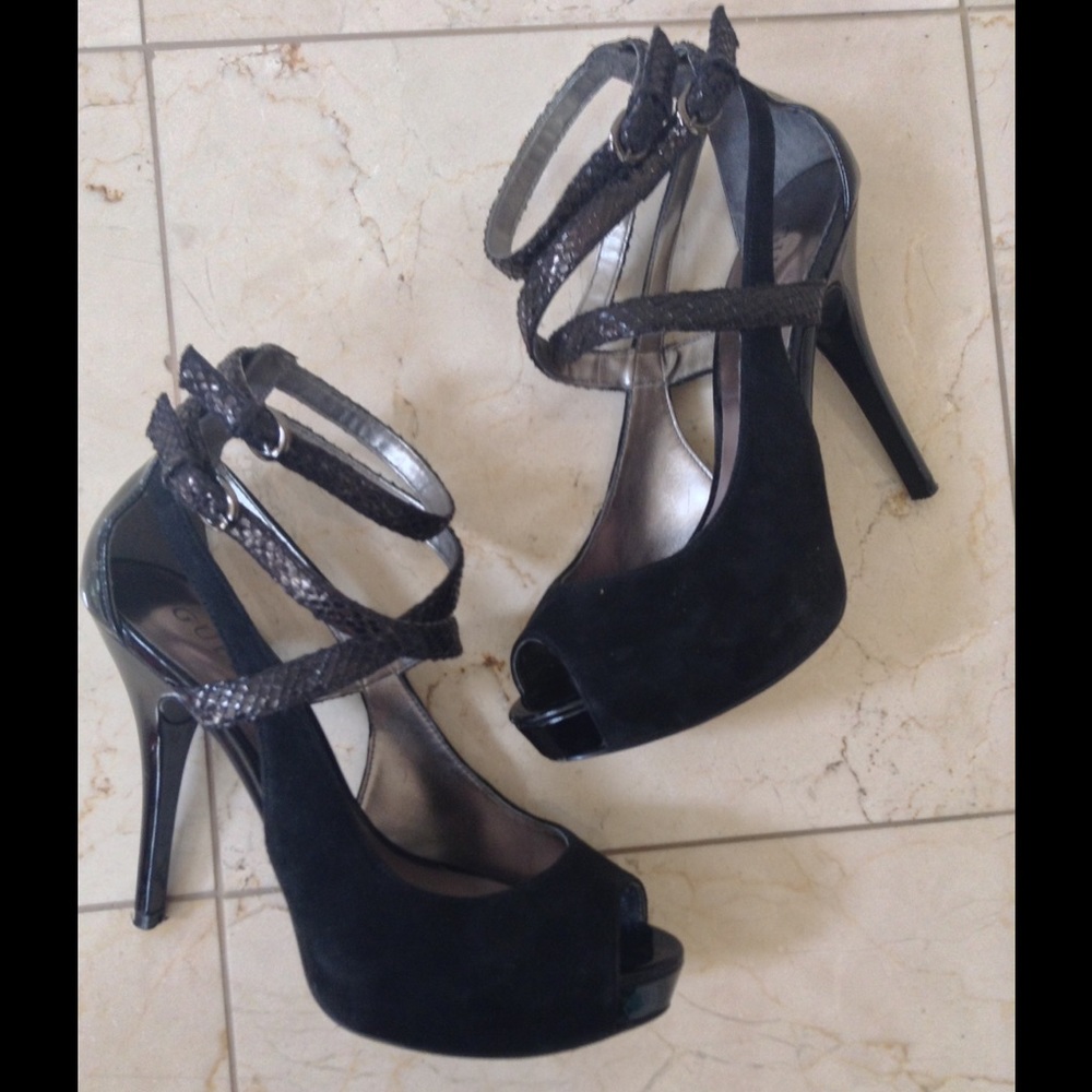 Guess Womens Sz 7 Black Suede Peep-toe Heels