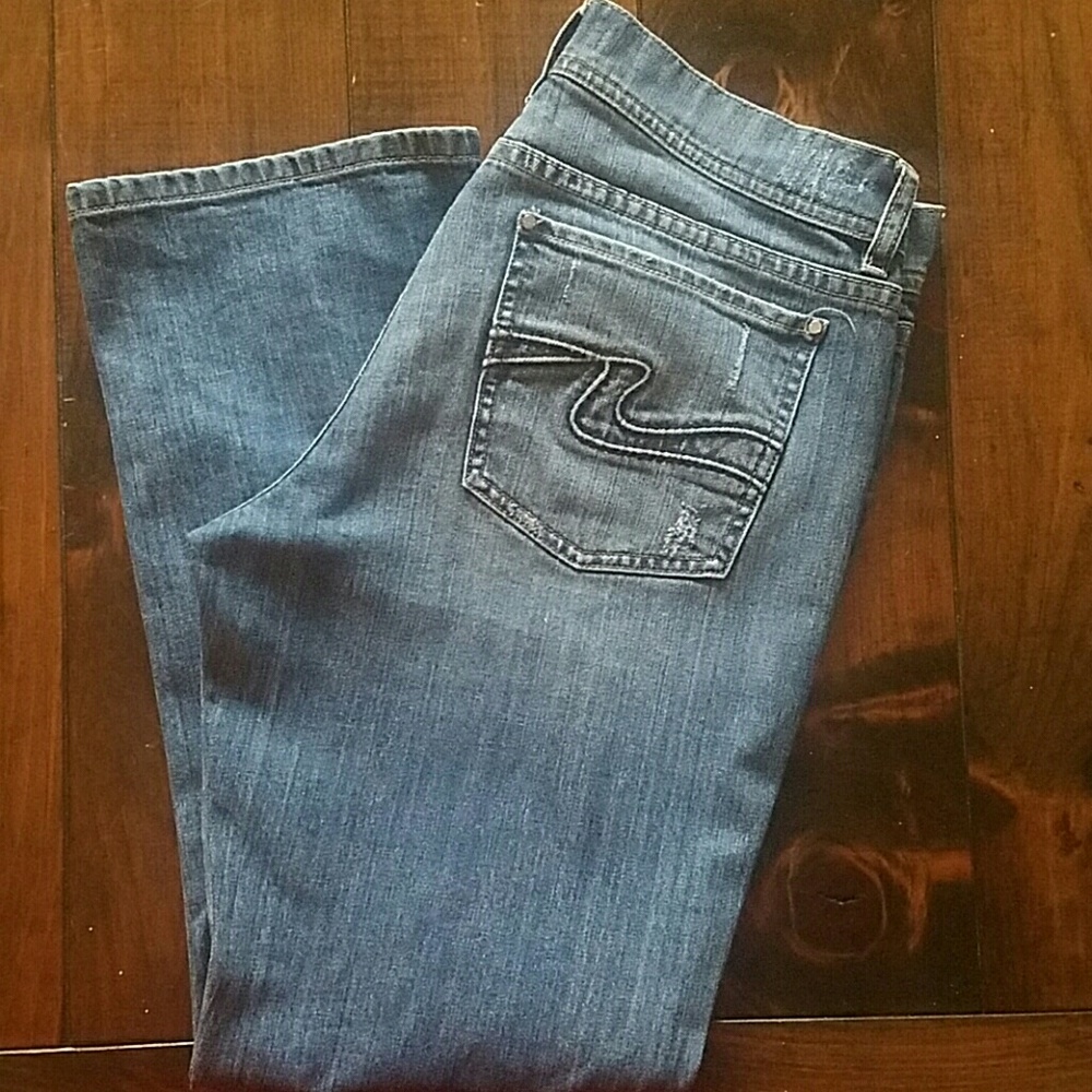 White House/Black Market Crop Jeans