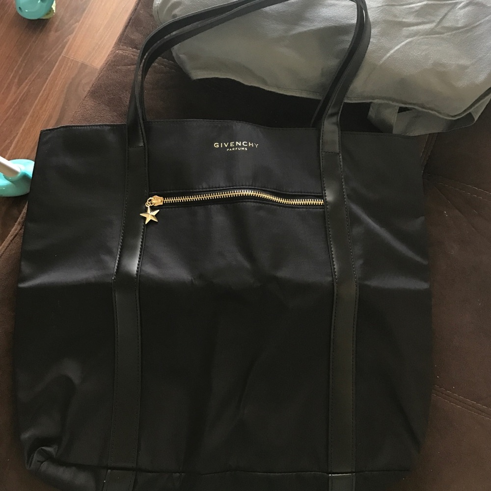 GIVENCHY shoulder bag