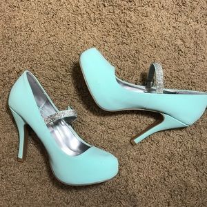 Tiffany blue heels