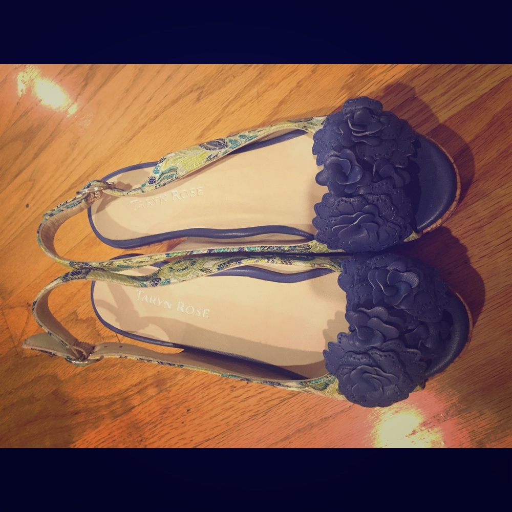 Poetic Licence tapestry rosete floral wedge sandal