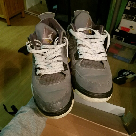 Air Jordan 4 - Picture 4 of 4