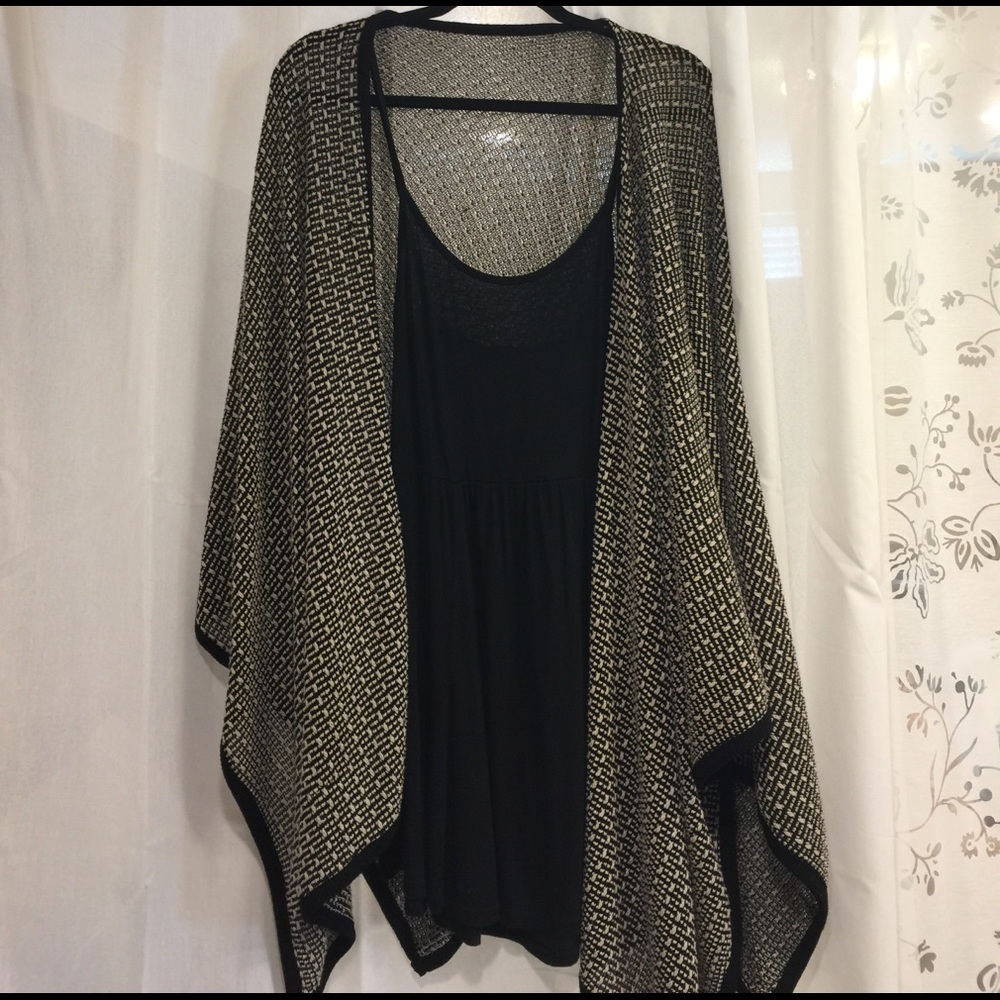 Brandy Melville Kimono and Black Dress 💞