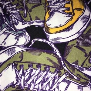 👟LuLaRoe OS Converse Sneaker Leggings! NEW PRINT