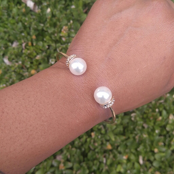 Gold pearl bracelet!! - Picture 2 of 3