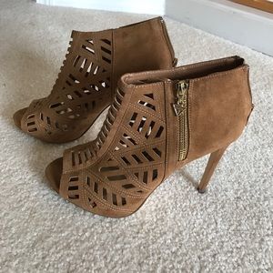 Guess heels
