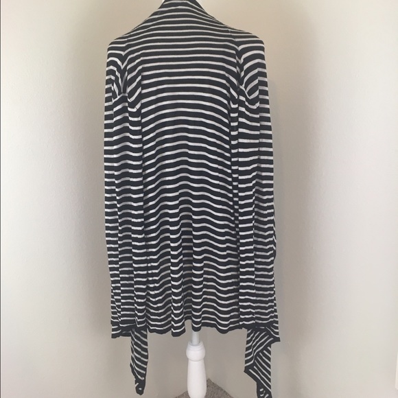 MINKPINK Open Front Black & White Striped Cardigan - Picture 3 of 4