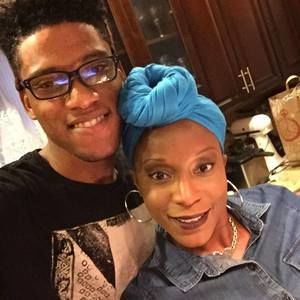 Meet your Posher, Karin