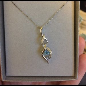 Gorgeous zales diamond necklace