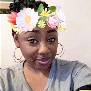 Meet your Posher, Artisha